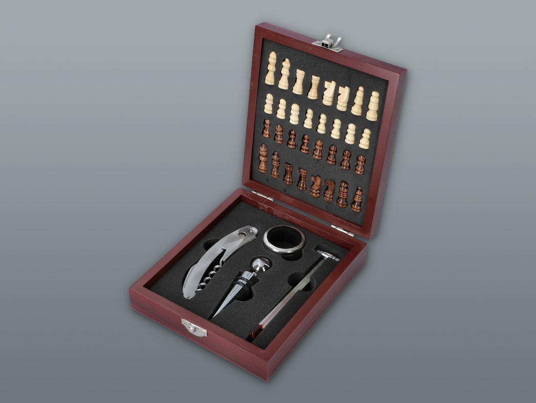 Weinset 4 Stück + Schach