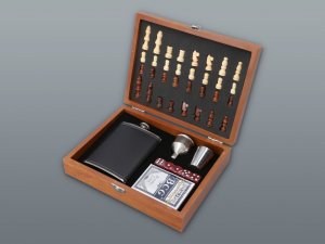 Set BLACK Kork 240 ml + Stempel + Schach + Karten + Würfel