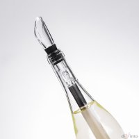 Weinset in flaschenförmiger Verpackung