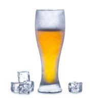 Großes kühlendes Bierglas 650ml Wasserfüllung