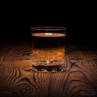 Froster Whiskykoffer mit Gläsern