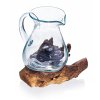 Geschmolzenes Glas auf Holz - Karaffe